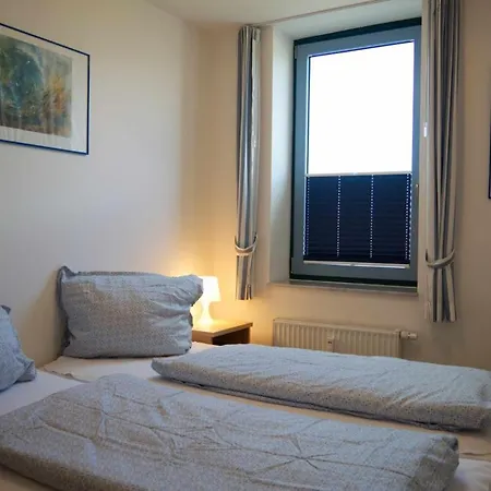 Inselblume 04 - Geraeumige Am Suedstrand