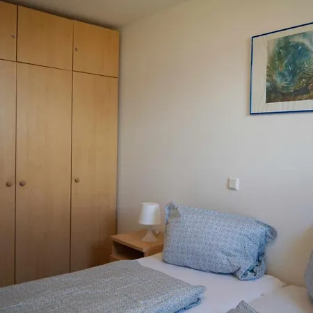 Inselblume 04 - Geraeumige Am Suedstrand * Burgtiefe auf Fehmarn